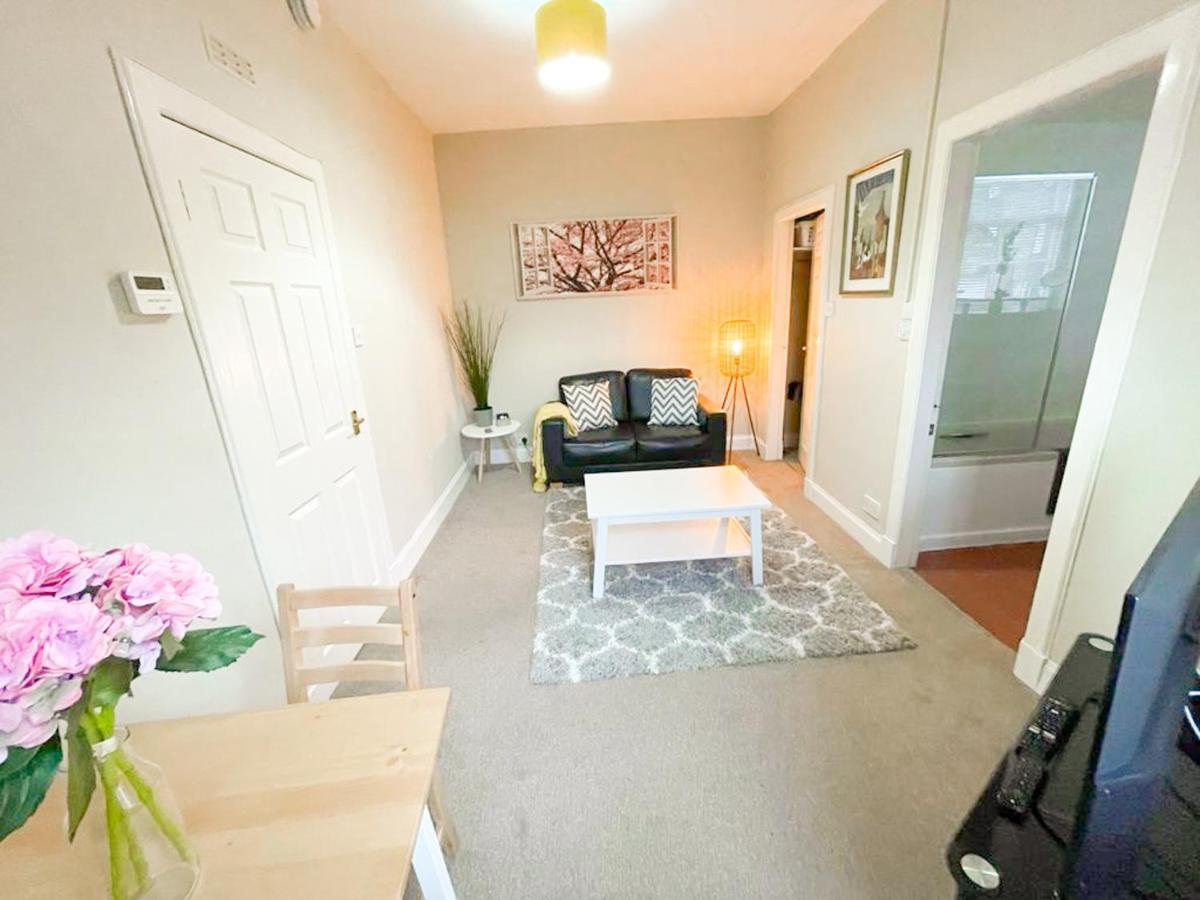 إدنبرة Quaint & Peaceful 1 Bed Central Mews Apt, West End المظهر الخارجي الصورة